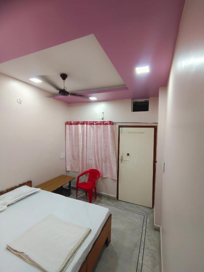 Hotel Anjali اوجاين المظهر الخارجي الصورة